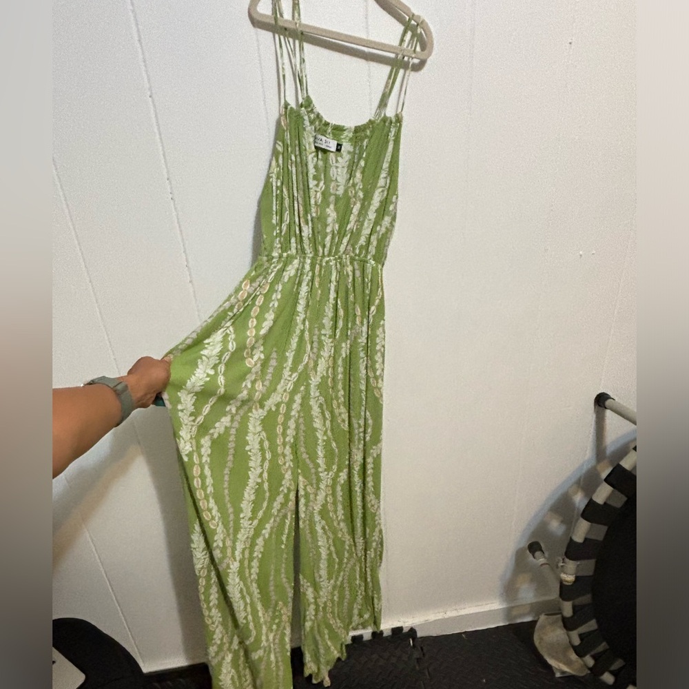 women’s jumpsuit